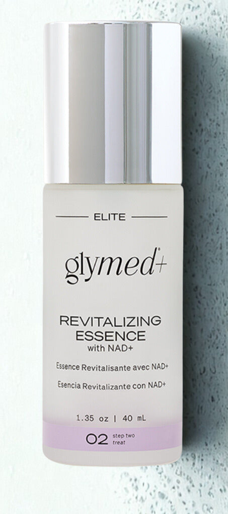 REVITALIZING ESSENCE WITH NAD+